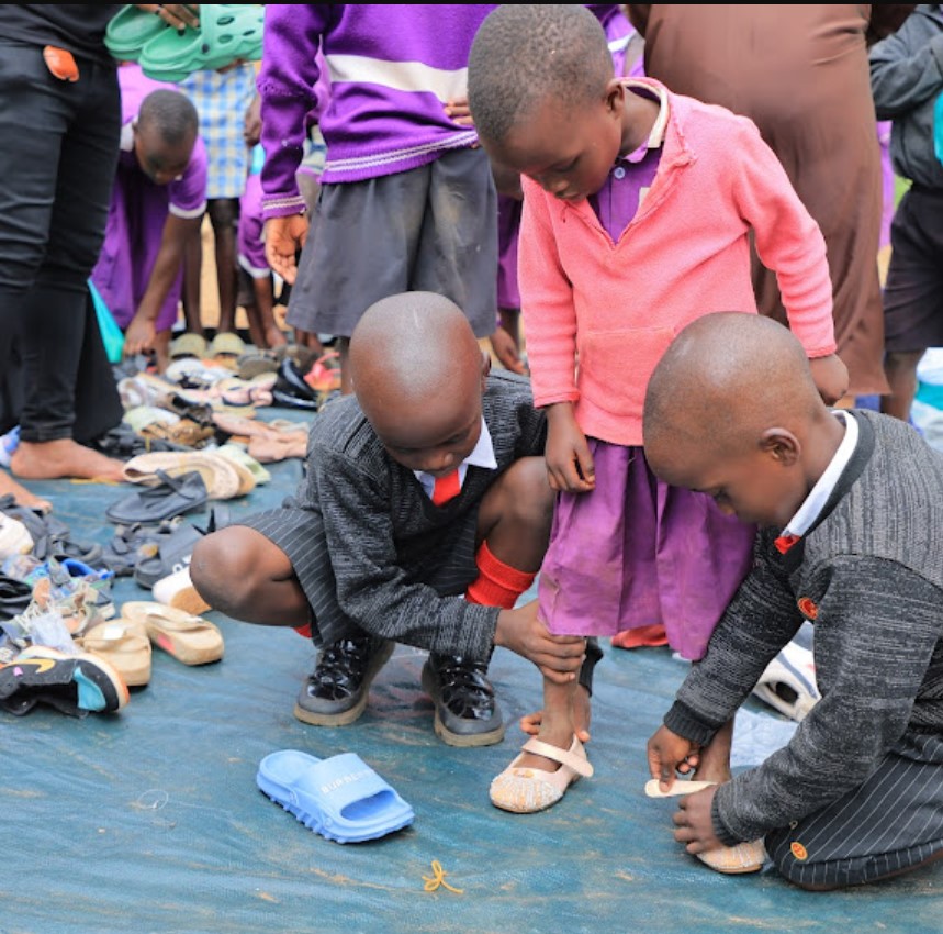 Placeholder: Overlap left (400x400)